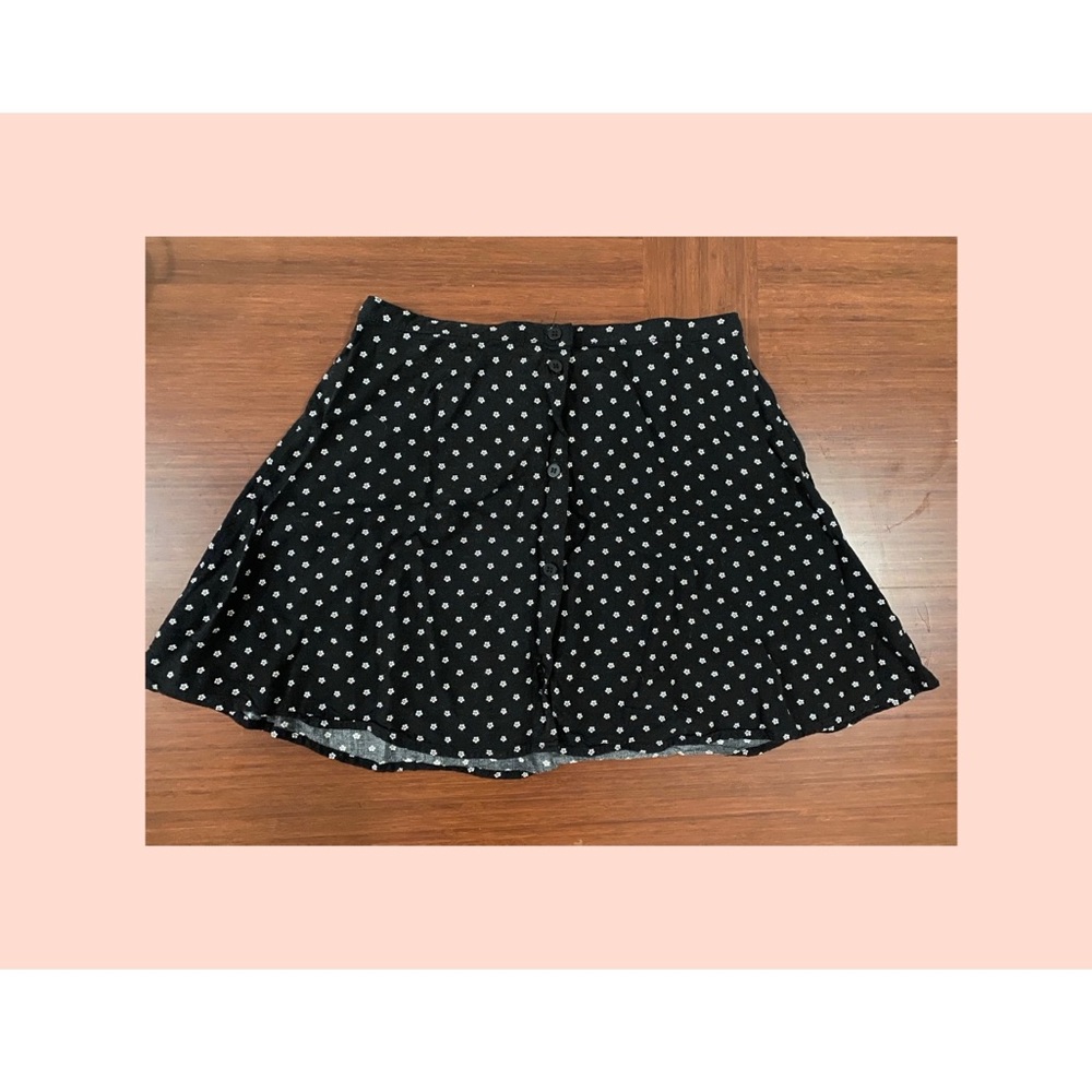 H&M DIVIDED skater skirt
